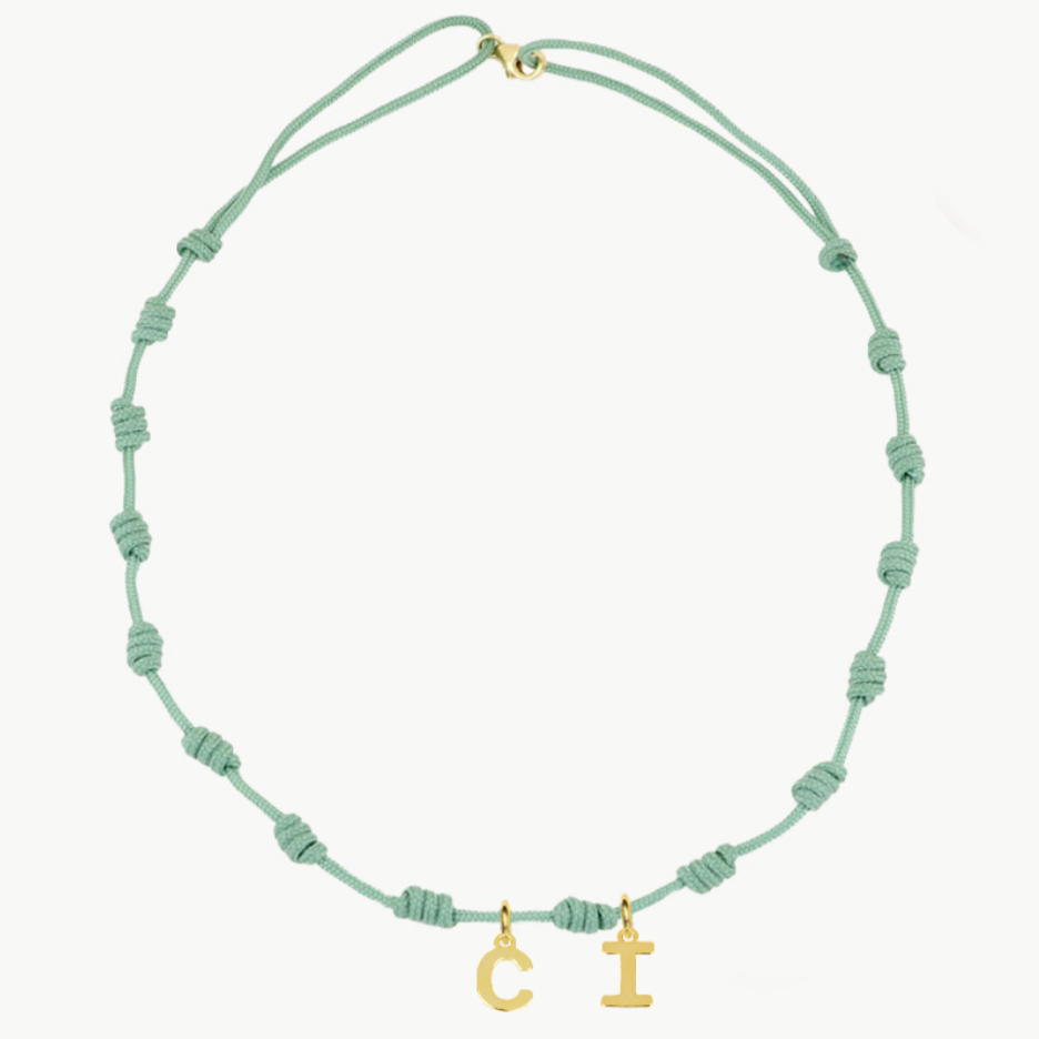 Collar Verde Nudos Iniciales