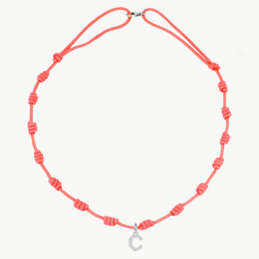 Collar Coral Nudos Iniciales