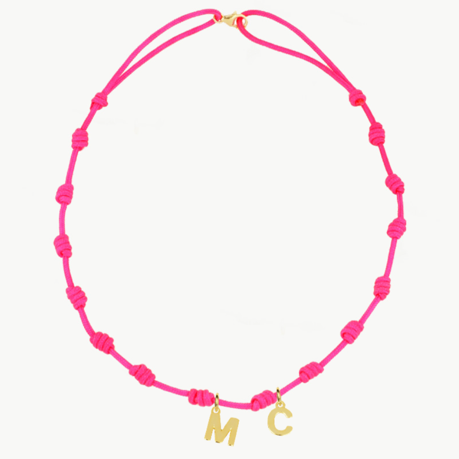 Collar Fucsia Nudos Iniciales