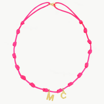 Collar Fucsia Nudos Iniciales