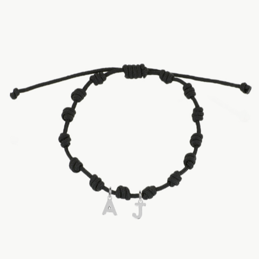Pulsera Negra Nudos Iniciales