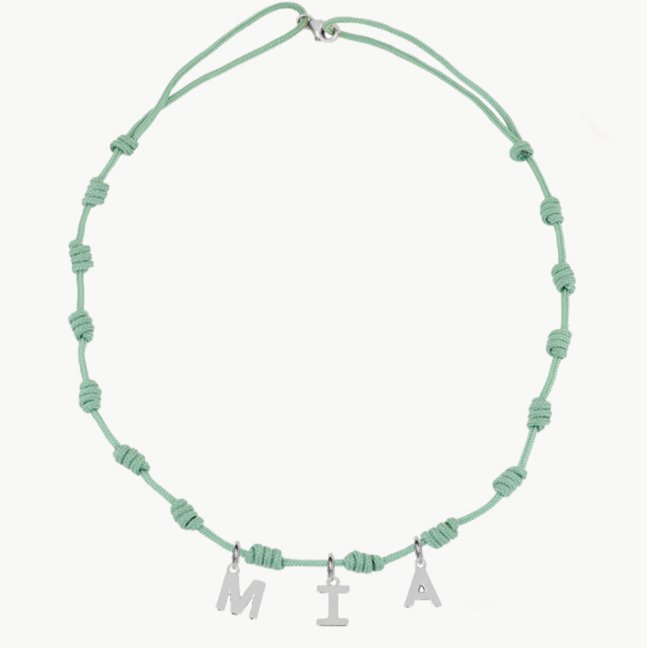 Collar Verde Nudos Iniciales