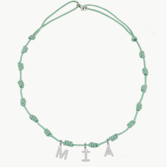 Collar Verde Nudos Iniciales